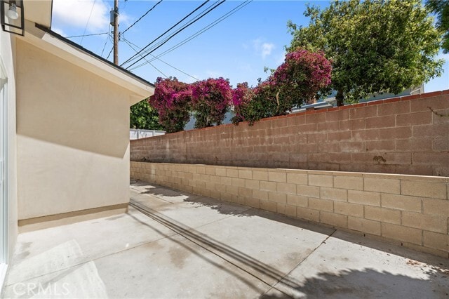 Building Photo - 3056 N Frederic St
