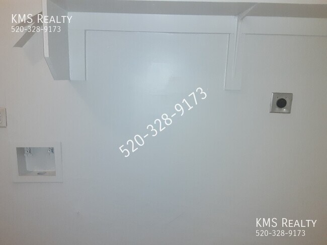 Building Photo - 7271 E Bellingham Dr