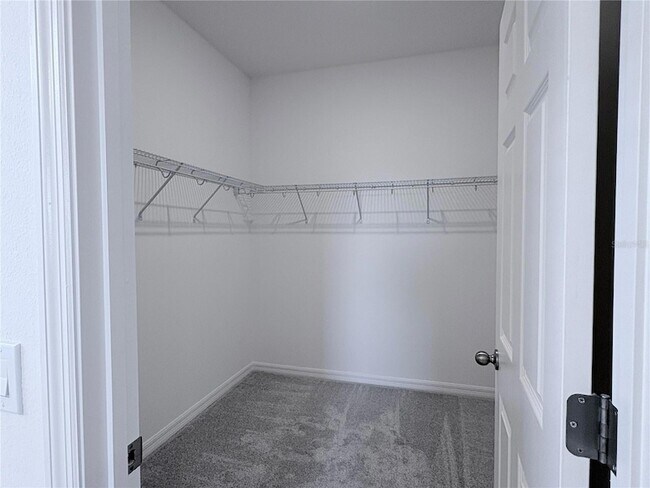 Building Photo - 609 Duke Dr