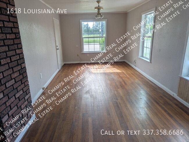 Primary Photo - 1618 Louisiana Ave