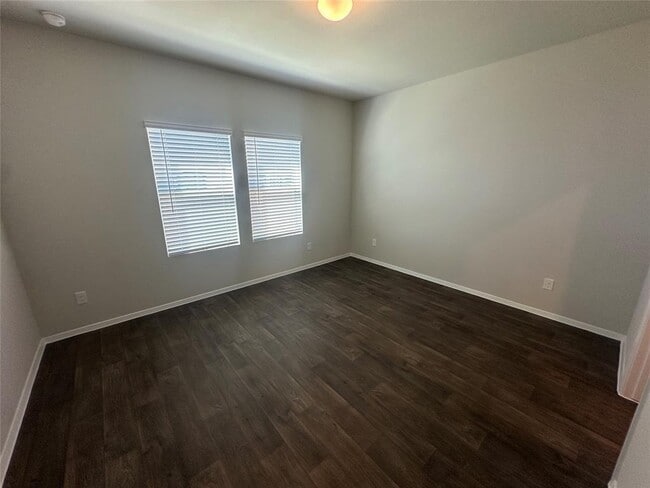 Building Photo - 2613 Towy Rd