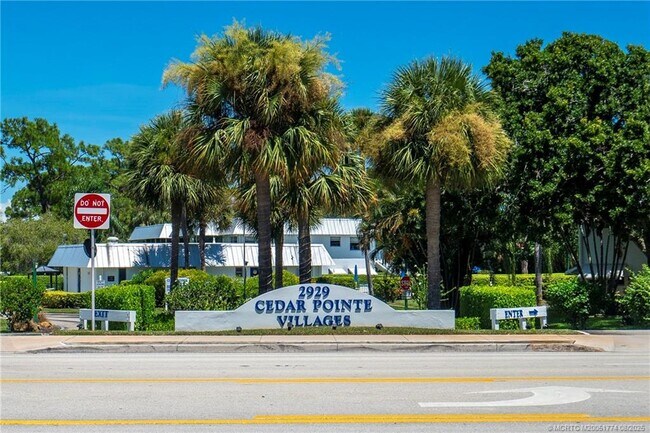 Building Photo - 2929 SE Ocean Blvd