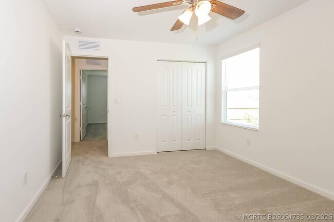Building Photo - 747 Carlyle Wy