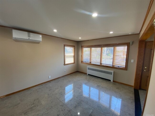 Primary Photo - 46 13th Ave