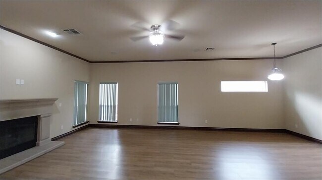 Building Photo - 4304 NW 164th Terrace