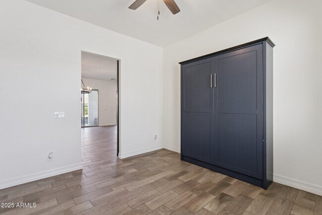 Building Photo - 11249 N Blakely St