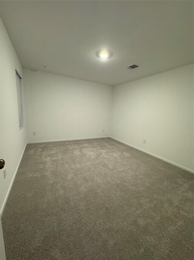 Building Photo - 28734 Bottom Grass Trl