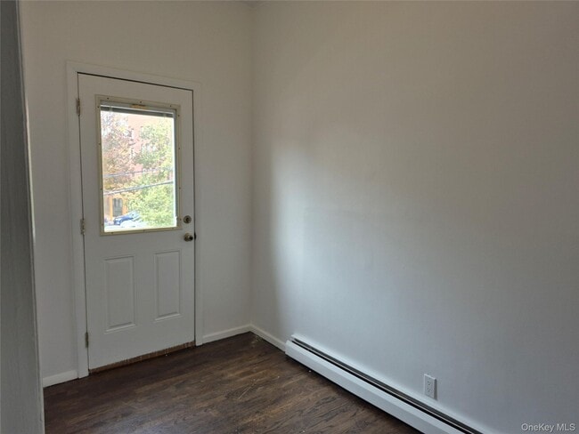 Building Photo - 84-31-84101 101st St