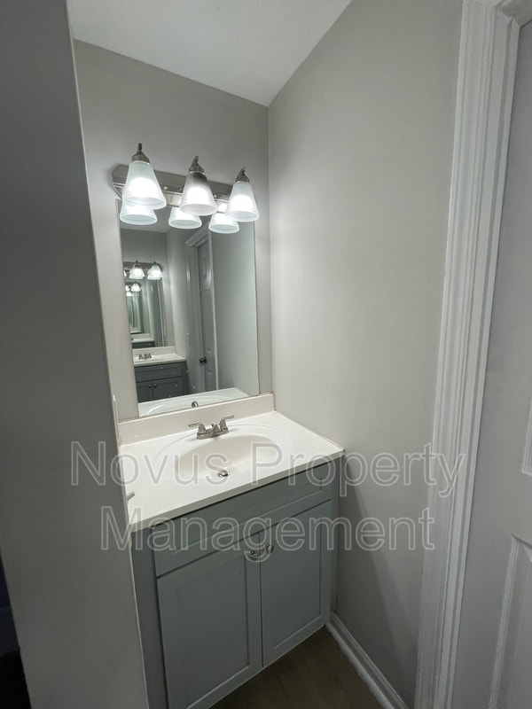 Building Photo - 711 South St