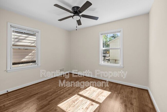 Building Photo - 1153 Linwood St