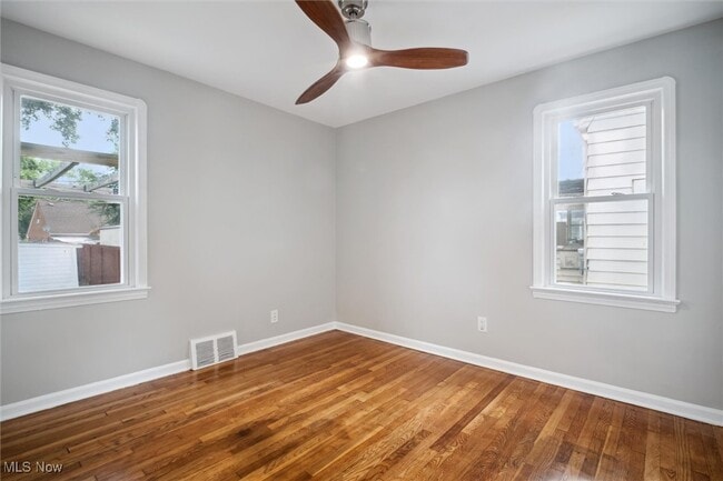 Building Photo - 18201 Maple Heights Blvd