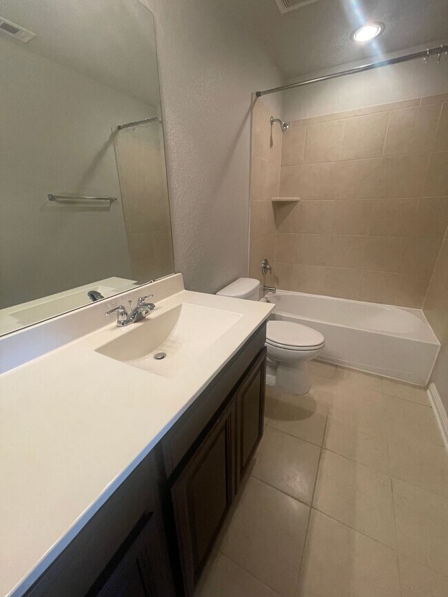 Building Photo - 22427 Carriage Bush