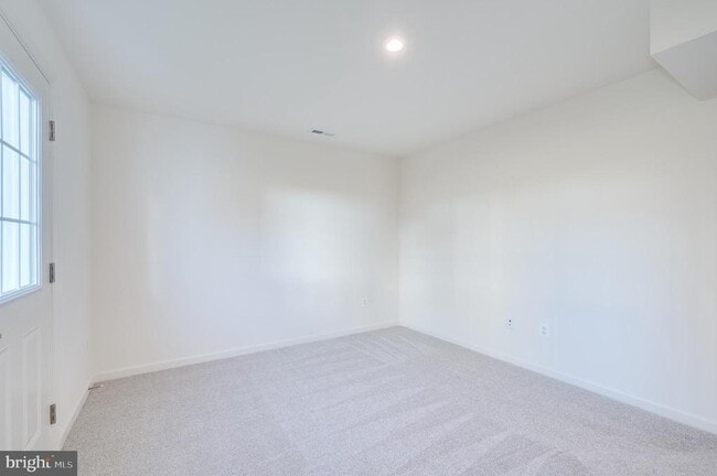 Building Photo - 115 Tuxford Rd