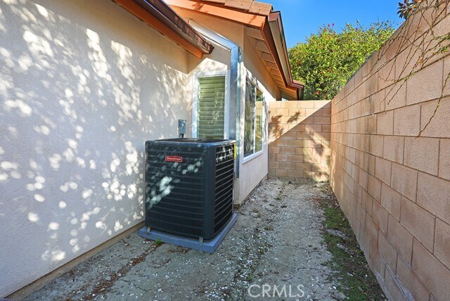 Building Photo - 21161 Poston Ln