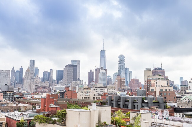 Building Photo - 250 Bowery