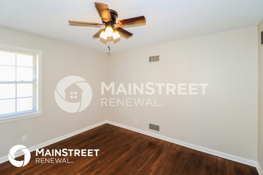 Building Photo - 3557 Bellwood Dr