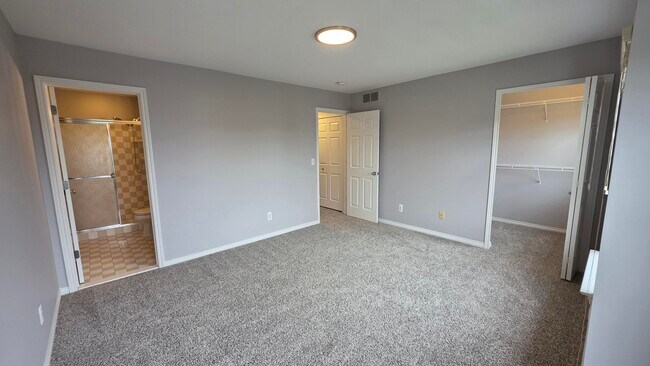 Building Photo - 1563 Cass Lake Rd