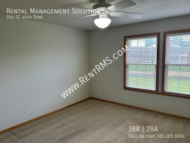 Building Photo - 916 SE 44th Terrace