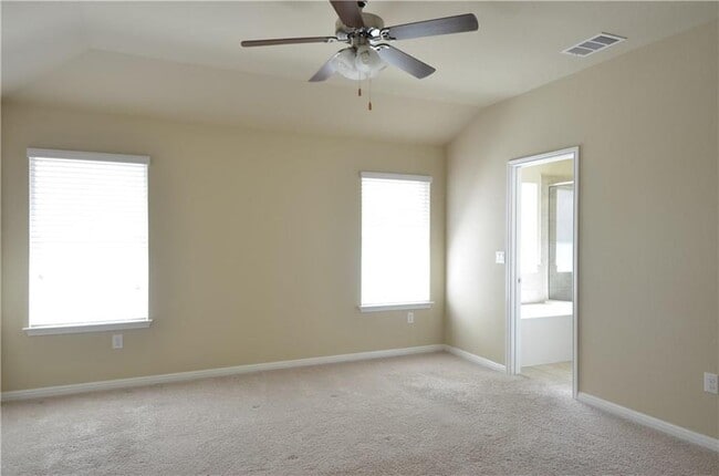 Building Photo - 12105 Harpster Bend