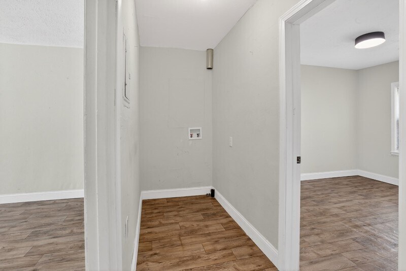 Building Photo - 1361 Byrere Terrace SW