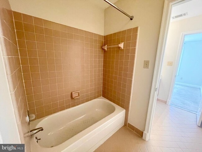 Building Photo - 11803 Bishops Content Rd