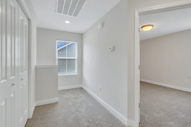 Building Photo - 120 Ironwood Dr