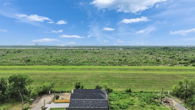 Building Photo - 9707 Cargill St