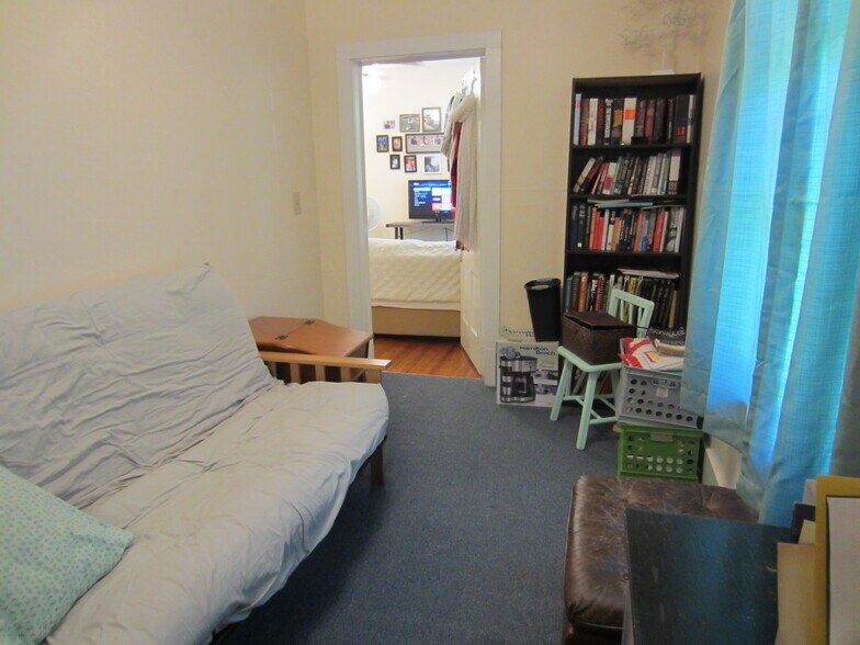 Building Photo - 728 Ohio St