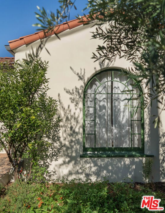 Building Photo - 630 N Alta Vista Blvd