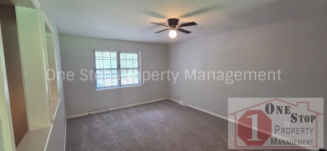 Building Photo - 3 bedroom, 2 bathroom Duplex in Independence