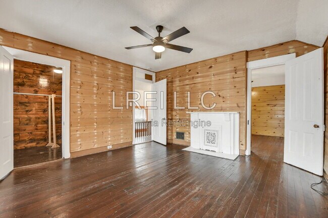 Building Photo - 1371 Olive St