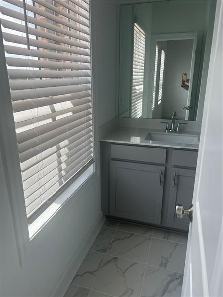 Building Photo - 4400 Sims Park Pl.