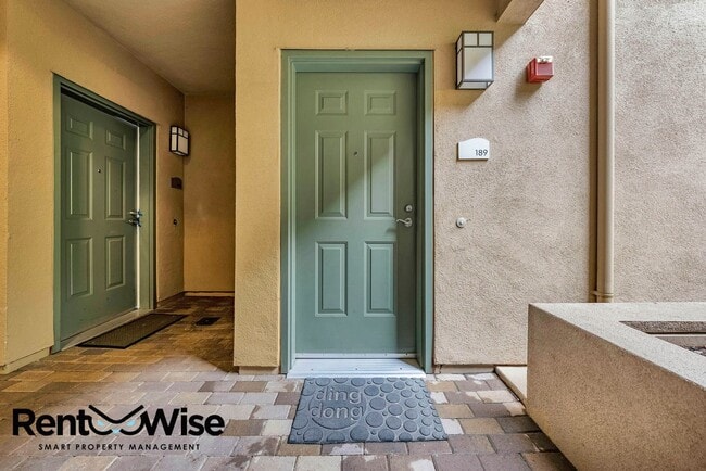 Building Photo - 1388 Broadway