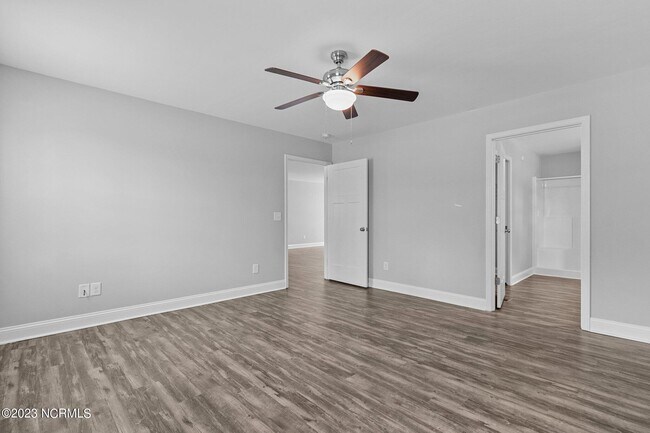 Building Photo - 112 Savannah Ln