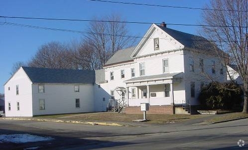 Building Photo - 84 Union St