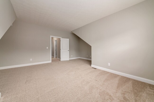 Building Photo - 4184 Hobbs Landing Dr W