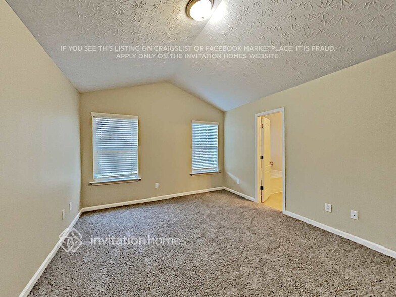 Building Photo - 50 Camden Pl