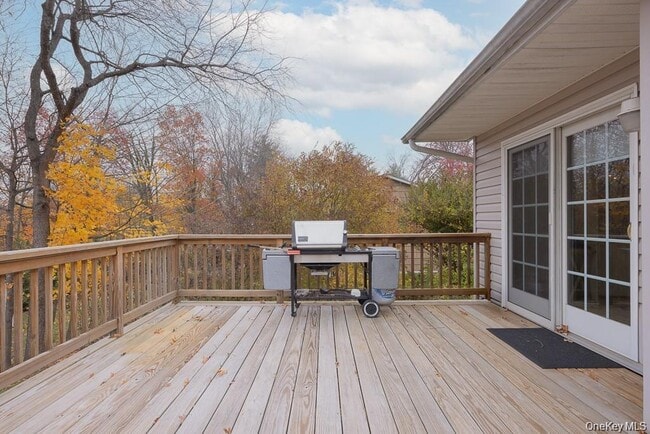 Building Photo - 8 Durant Rd