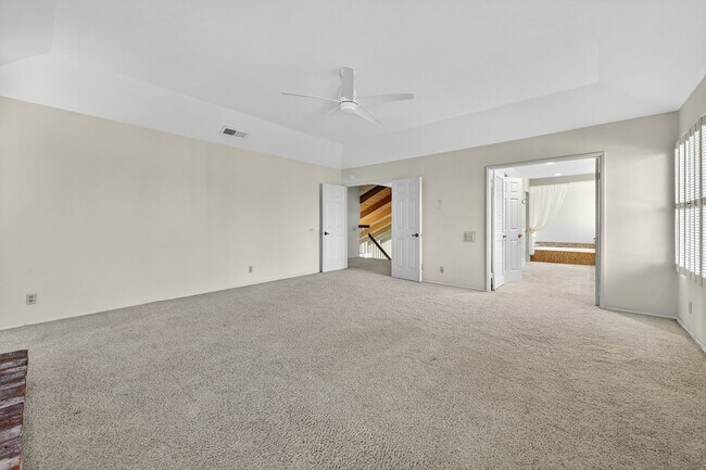 Building Photo - 5BR; 3BA Pool Home with Stunning Views in ...