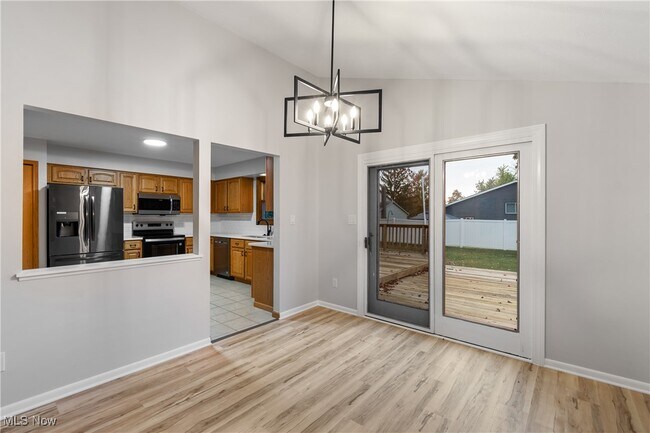 Building Photo - 16982 Bob White Cir