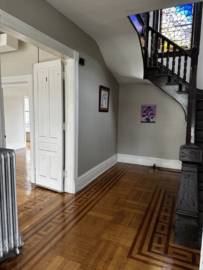 Building Photo - 278 Douglas-3