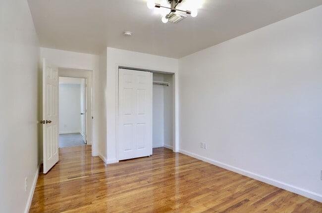 Building Photo - 6207 Newkirk Ave