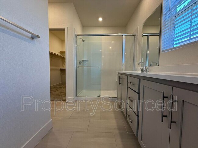 Building Photo - 1724 Jade Pl