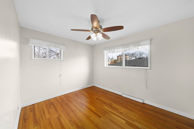 Building Photo - 393 Huntington Ln