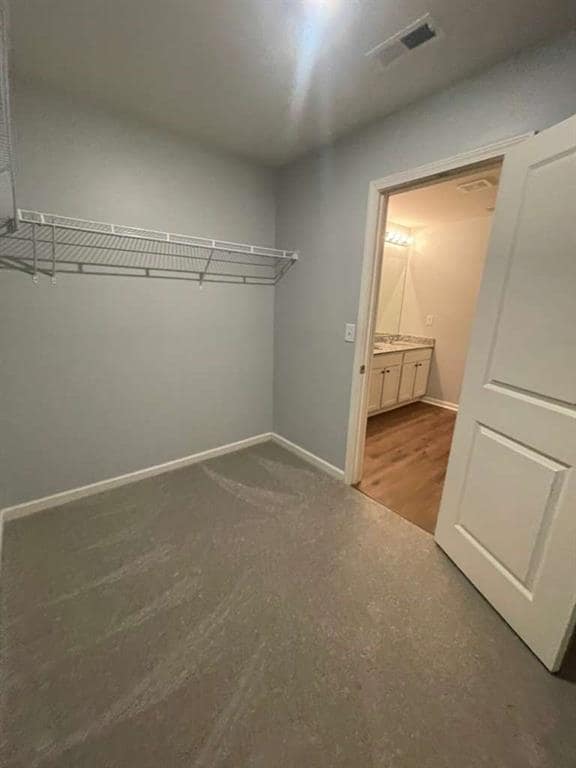 Building Photo - 38 Oxford Ln