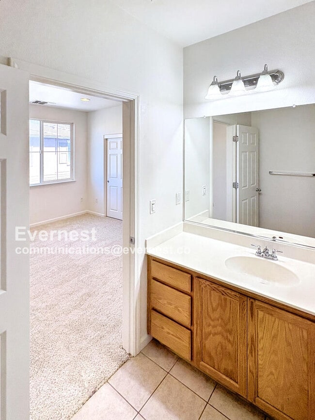Building Photo - 69 Ede Ln