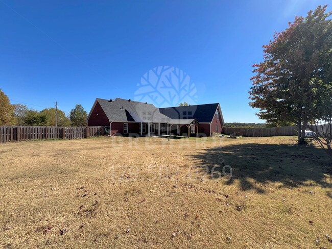 Building Photo - Single Family Home | Tontitown, AR | Stunn...