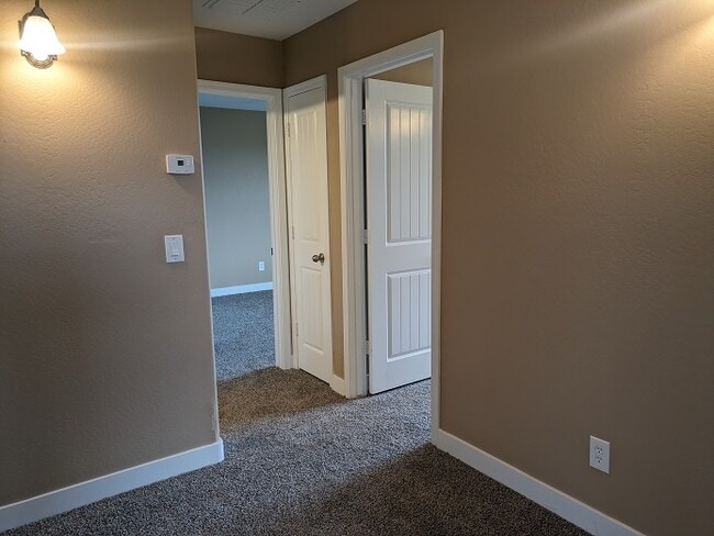 Building Photo - 21023 N Mac Neil St