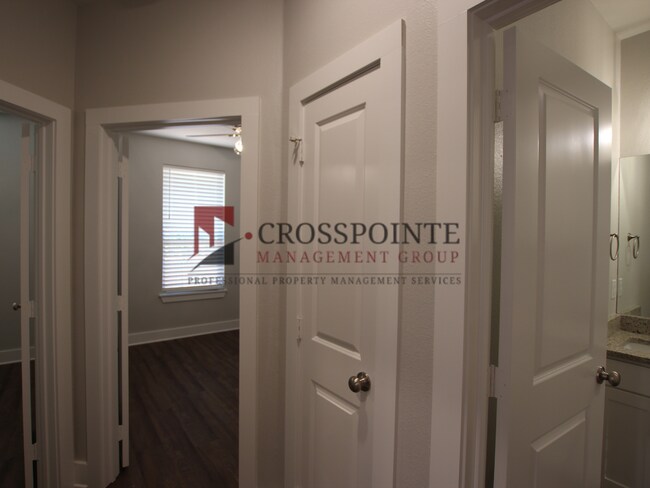 Building Photo - Luxury 3 Bedroom 2 Bath Townhomes in Bullard ISD!