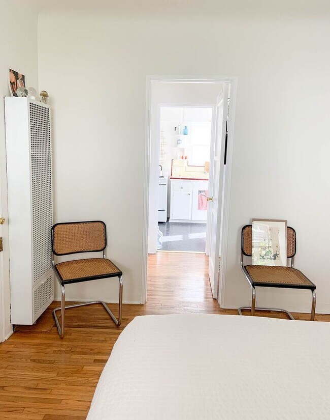 Building Photo - VENICE BEACH COTTAGE